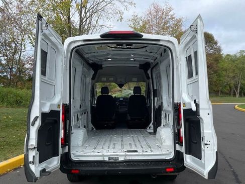 Certified 2023 Ford Transit 250 Medium Roof image 18