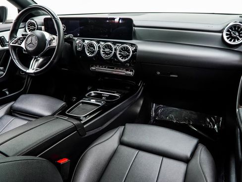 Used 2025 Mercedes-Benz CLA 250 image 16