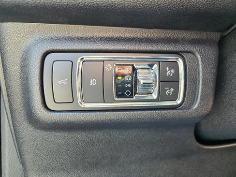 Used 2021 Lincoln Corsair Reserve w/ Equipment Group 201A FWD image 29