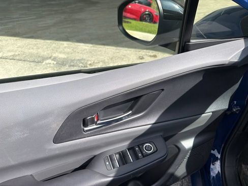 Used 2024 Toyota Prius XLE FWD image 6