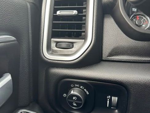 Used 2024 RAM 2500 Big Horn w/ Bed Utility Group image 35