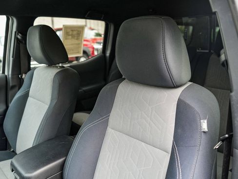 Used 2021 Toyota Tacoma TRD Sport w/ Technology Package AWD/4WD image 23