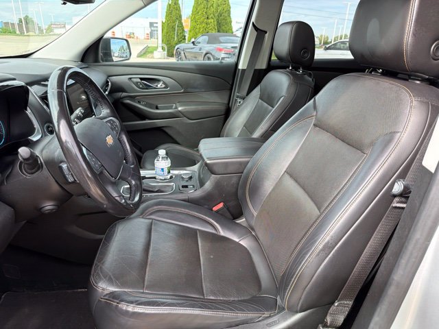 Used 2021 Chevrolet Traverse Premier w/ Redline Edition AWD/4WD image 12