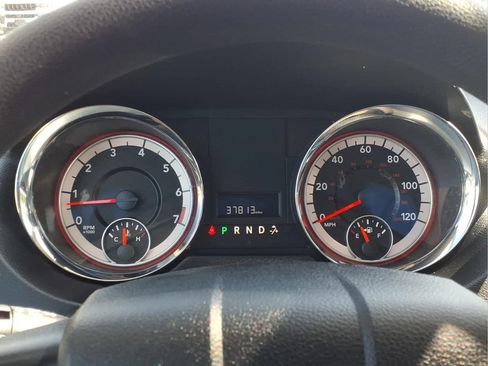 Used 2020 Dodge Grand Caravan SE w/ UConnect Hands-Free Group FWD image 21