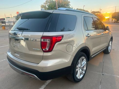 Used 2017 Ford Explorer Limited w/ Equipment Group 301A FWD image 6