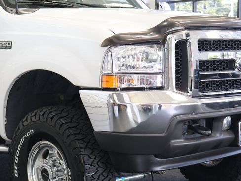 Used 2002 Ford F250 XLT AWD/4WD image 13