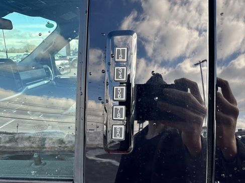 Used 2023 Ford F150 Lariat w/ Equipment Group 502A High image 16