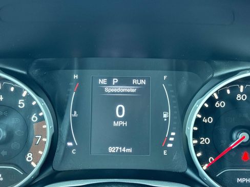 Certified 2020 Jeep Compass Latitude w/ Cold Weather Group AWD/4WD image 19