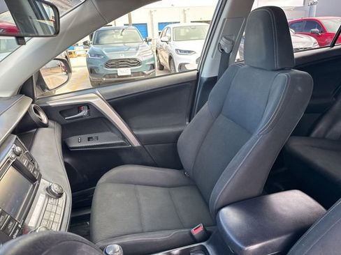 Used 2015 Toyota RAV4 XLE AWD/4WD image 12