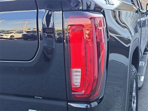 New 2026 GMC Sierra 1500 SLT w/ SLT Premium Plus Package image 8