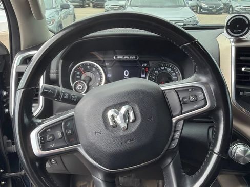 Used 2022 RAM 1500 Laramie AWD/4WD image 10