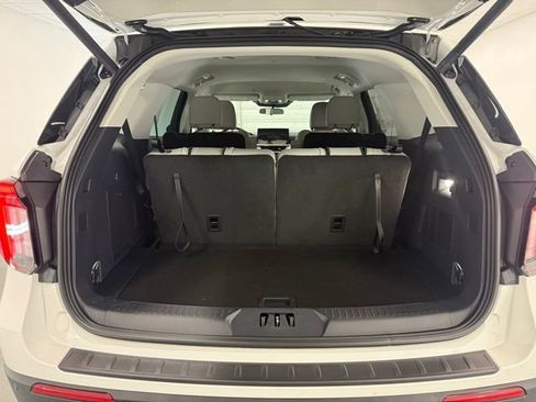 New 2026 Ford Explorer Active image 8