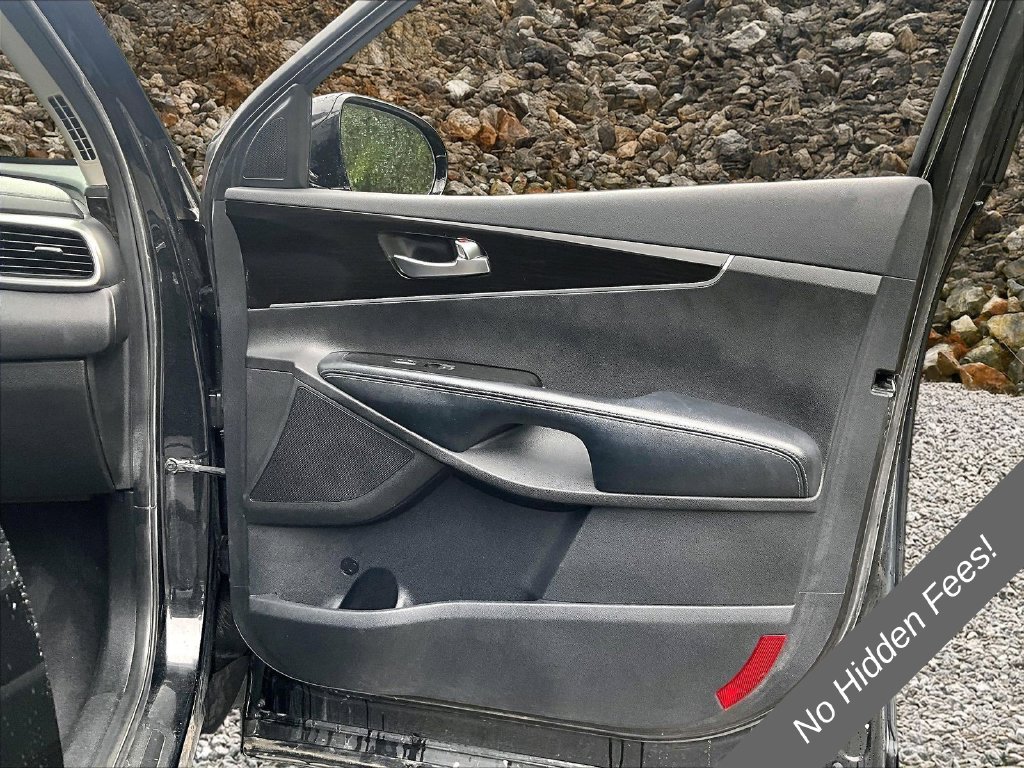 Used 2019 Kia Sorento L FWD image 18