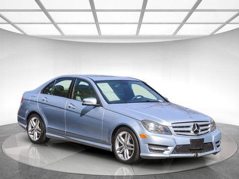Used 2013 Mercedes-Benz C 250 Sedan image 5