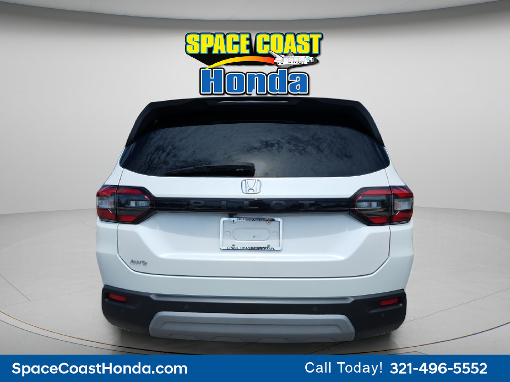 Used 2025 Honda Pilot EX-L image 11