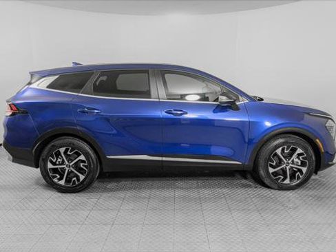 Used 2024 Kia Sportage EX FWD image 11