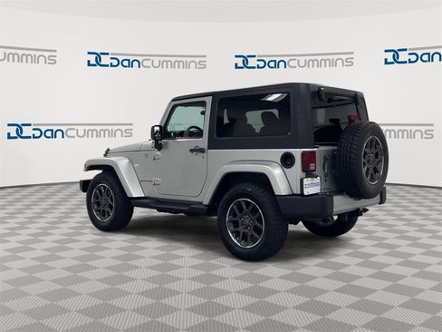 Used 2011 Jeep Wrangler Sahara image 6