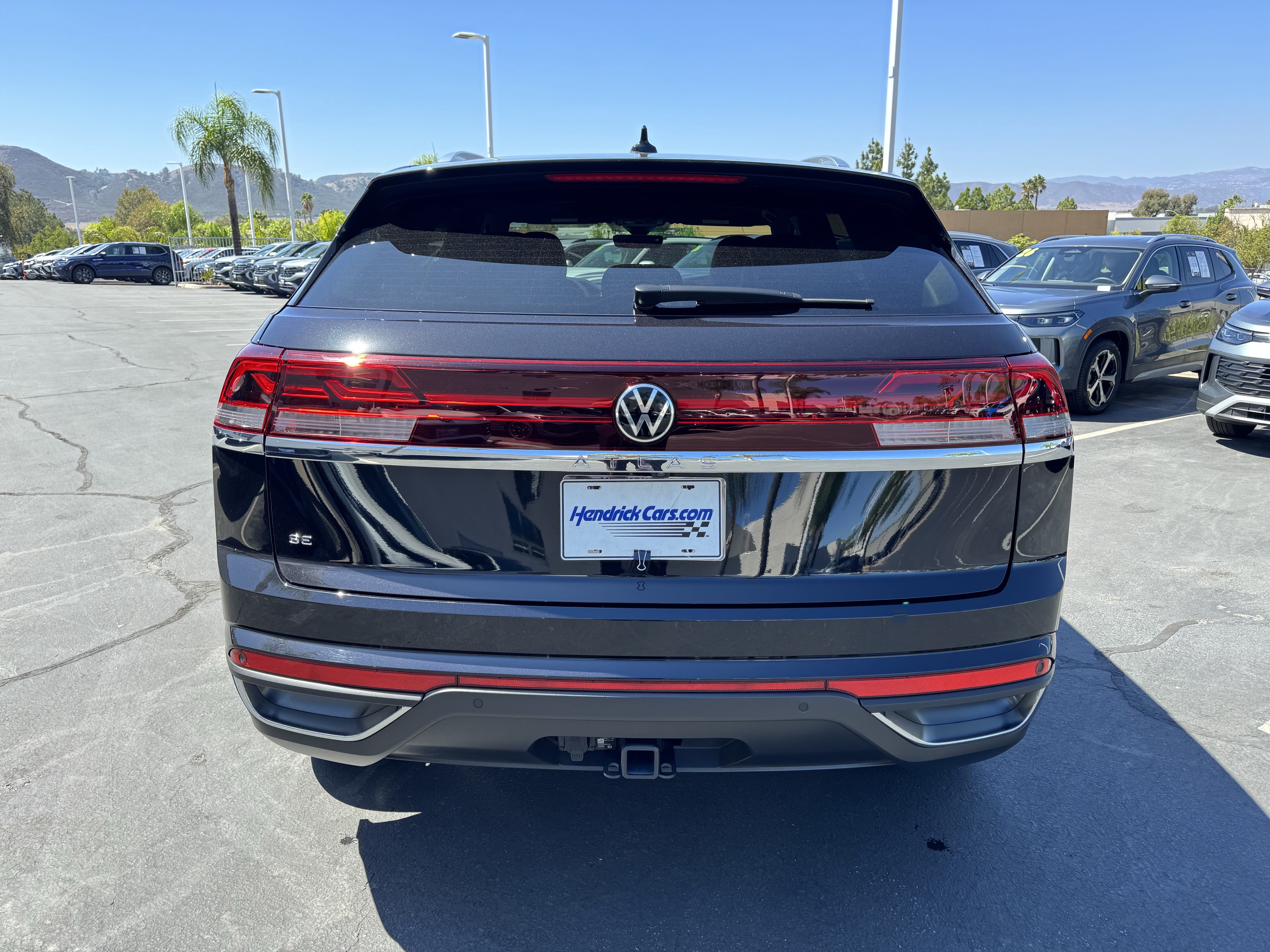 Used 2026 Volkswagen Atlas Cross Sport SE FWD image 8