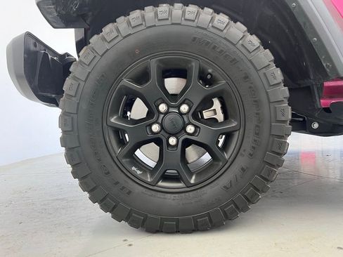 Used 2022 Jeep Wrangler Sport AWD/4WD image 23