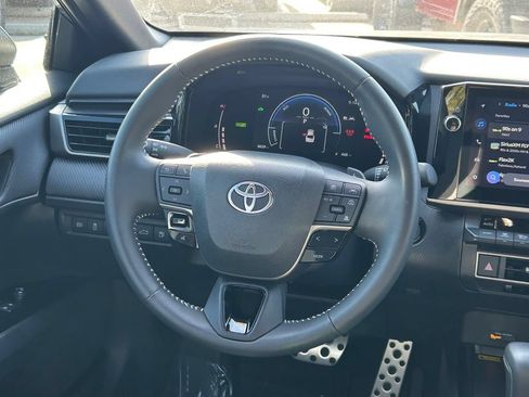 Used 2026 Toyota Camry SE w/ Multimedia Upgrade Package AWD/4WD image 39
