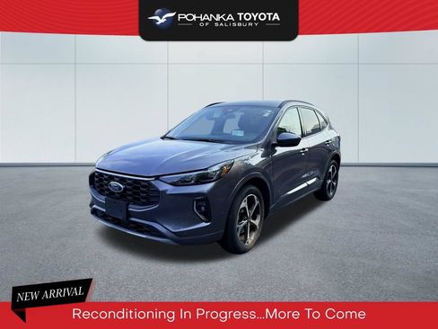 Used 2023 Ford Escape ST-Line Elite w/ Premium Technology Package AWD/4WD image 1