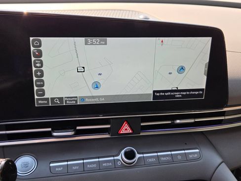 Used 2024 Hyundai Elantra SEL FWD image 20