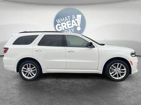 Used 2023 Dodge Durango GT AWD/4WD image 2