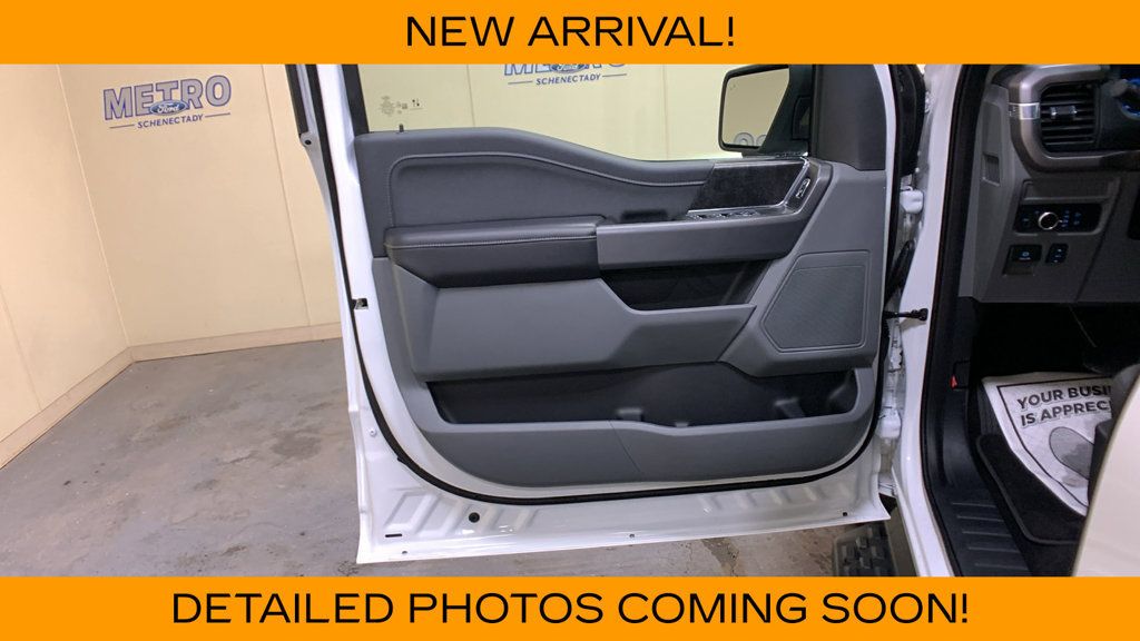 Used 2025 Ford F150 Lightning XLT AWD/4WD image 27