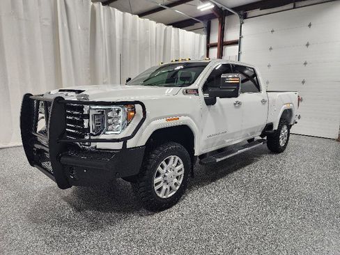 Used 2022 GMC Sierra 3500 SLT w/ SLT Preferred Package image 2