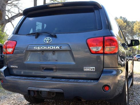 Used 2008 Toyota Sequoia SR5 AWD/4WD image 6