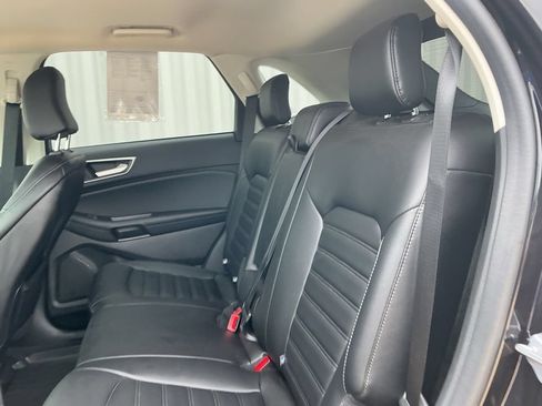 Used 2024 Ford Edge SEL AWD/4WD image 16