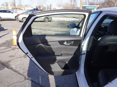 Used 2023 Kia Forte GT-Line w/ GT-Line Premium Package image 27