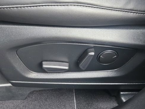 Certified 2023 Ford Explorer XLT w/ Equipment Group 202A image 13