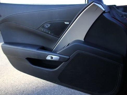 Used 2015 Chevrolet Corvette Z06 w/ 2LZ Preferred Equipment Group image 30