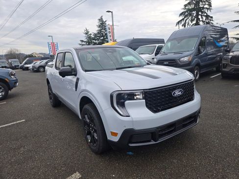 New 2026 Ford Maverick Lariat w/ Black Appearance Package AWD/4WD image 3