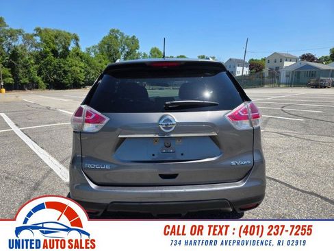 Used 2015 Nissan Rogue SV AWD/4WD image 4