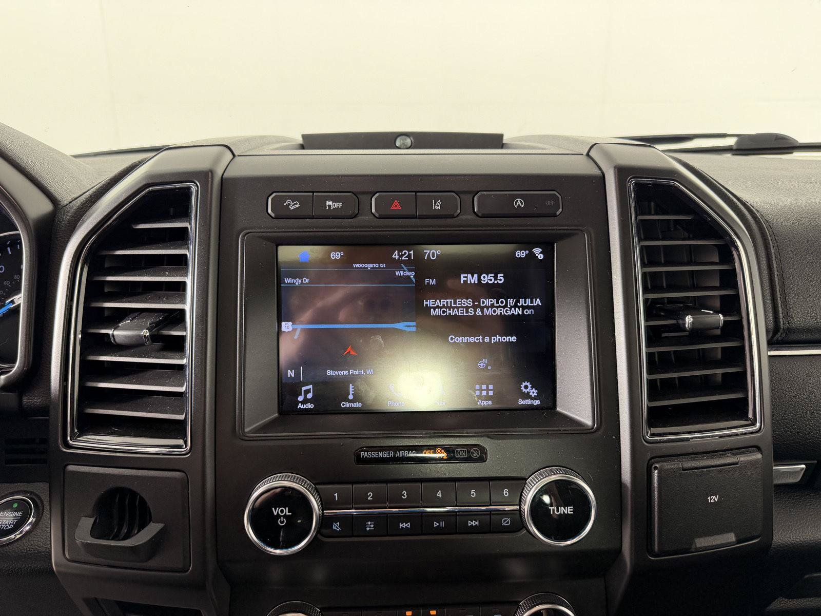 Used 2019 Ford Expedition Limited w/ Equipment Group 301A AWD/4WD image 5