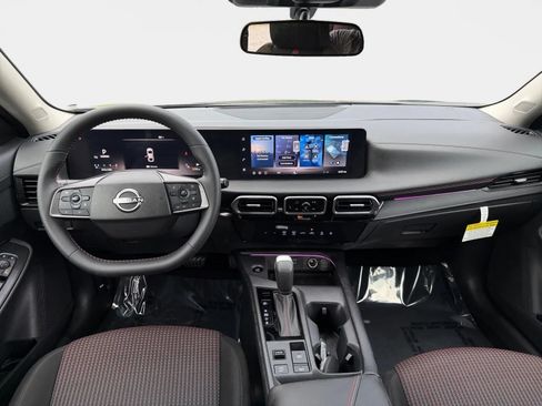Used 2026 Nissan Sentra SR w/ Floor Mat Package FWD image 14