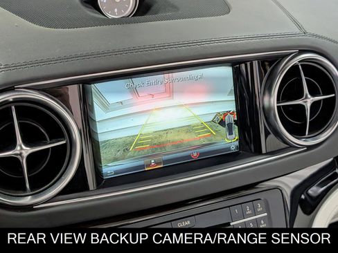 Used 2017 Mercedes-Benz SL 550 image 43