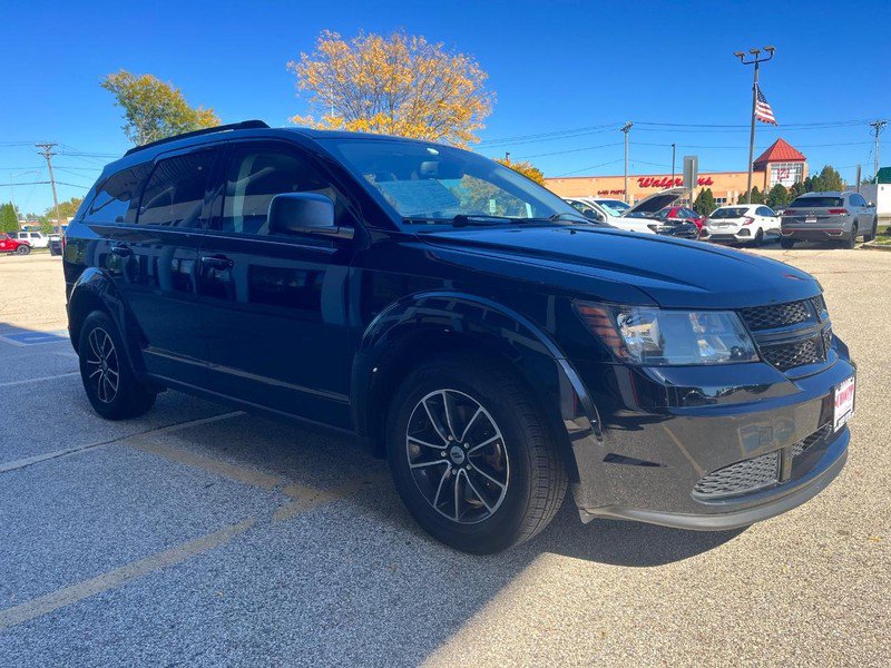 Used 2018 Dodge Journey SE w/ Blacktop Package FWD image 3