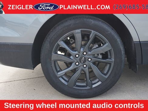 Used 2023 Chevrolet Equinox RS w/ LPO, Floor Liner Package FWD image 9