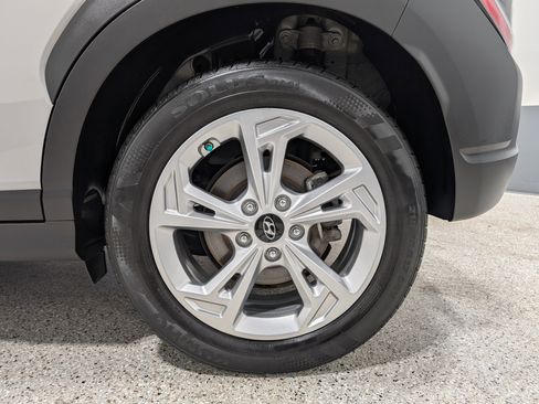 Used 2023 Hyundai Kona SEL image 10