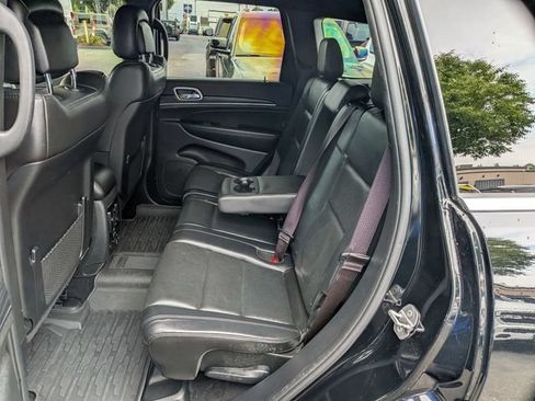 Used 2019 Jeep Grand Cherokee Limited w/ Luxury Group II AWD/4WD image 13