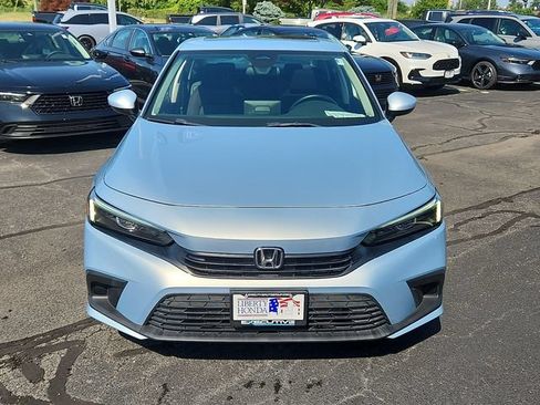 Used 2023 Honda Civic EX image 2