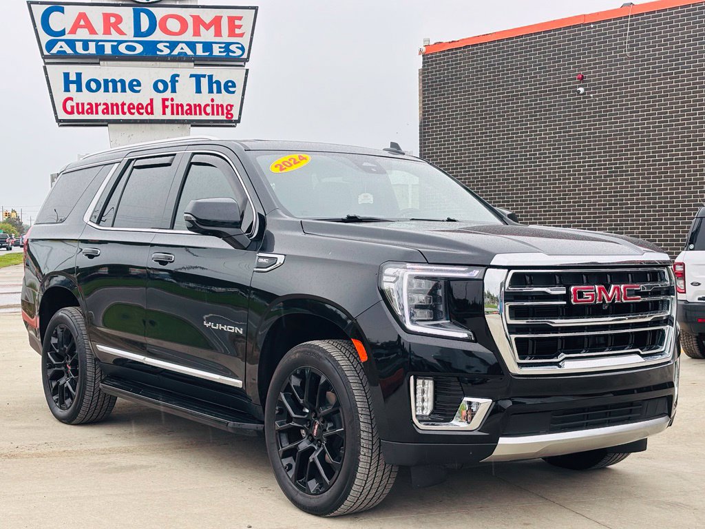 Used 2024 GMC Yukon SLT w/ SLT Luxury Package AWD/4WD image 4