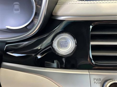 New 2026 Genesis G70 2.5T image 29