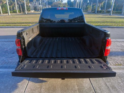 Used 2017 GMC Sierra 1500 SLE w/ SLE Value Package AWD/4WD image 46