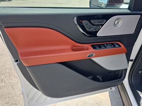 New 2025 Lincoln Aviator Reserve w/ Equipment Group 201A image 22