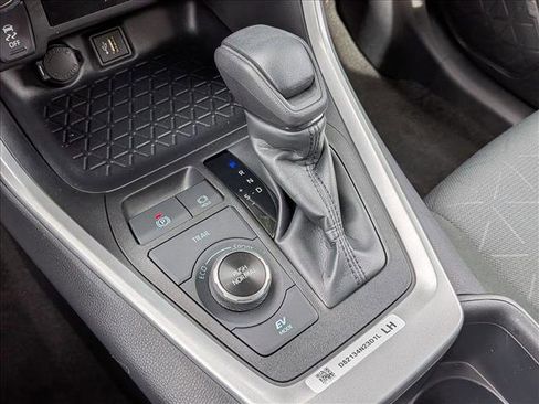 Used 2025 Toyota RAV4 XLE w/ Convenience Package image 12