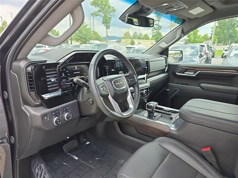 Used 2024 GMC Sierra 1500 SLT w/ SLT Premium Plus Package AWD/4WD image 25